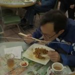 Coronavirus: restaurants de Hong Kong hacen comer a sus clientes detrás de un vidrio