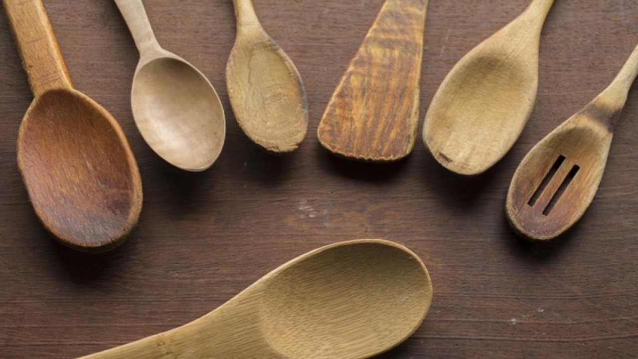 Cuchara de madera, un utensilio tan antiguo como imprescindible para tu  cocina - Cucinare