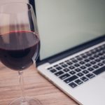 Catas de vino virtuales: botellas escondidas, jugo de arándanos y otros trucos de una tendencia que llegó para quedarse