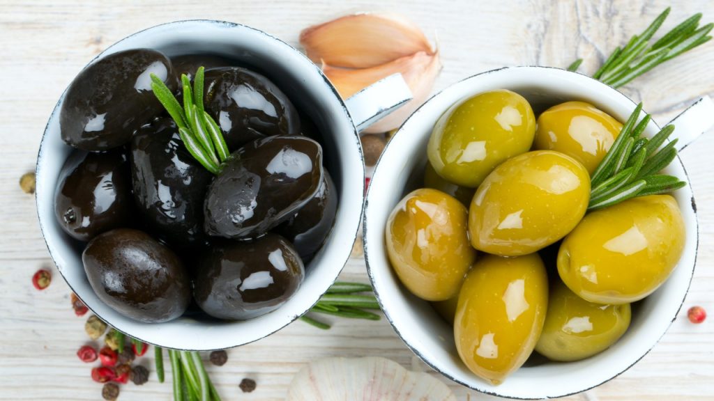 Aceitunas Verdes O Negras Todo Lo Que Hay Que Saber Para Elegir Las Adecuadas Para Tu Organismo 1101