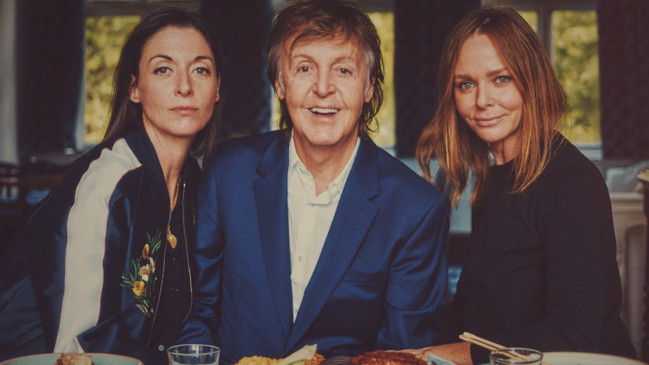 Paul Mccartney Lanza El Libro De Recetas De Su Esposa Linda De La Mano De Sus Hijas Cucinare