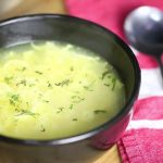 La receta de la sopa más fácil y rápida para combatir el frío y agregar proteínas a tu dieta