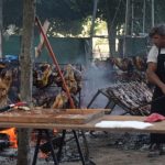 Vuelve La Noche de los Almacenes a Roque Pérez: platos tradicionales y folclore en plena pampa bonaerense