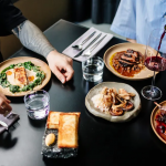 El restaurante porteño que ofrecerá una cena que combina la cocina rusa y los sabores de la Patagonia