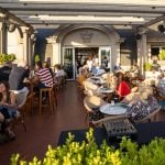 Patios y terrazas para refugiarse del calor y disfrutar de lo mejor de la gastronomía porteña